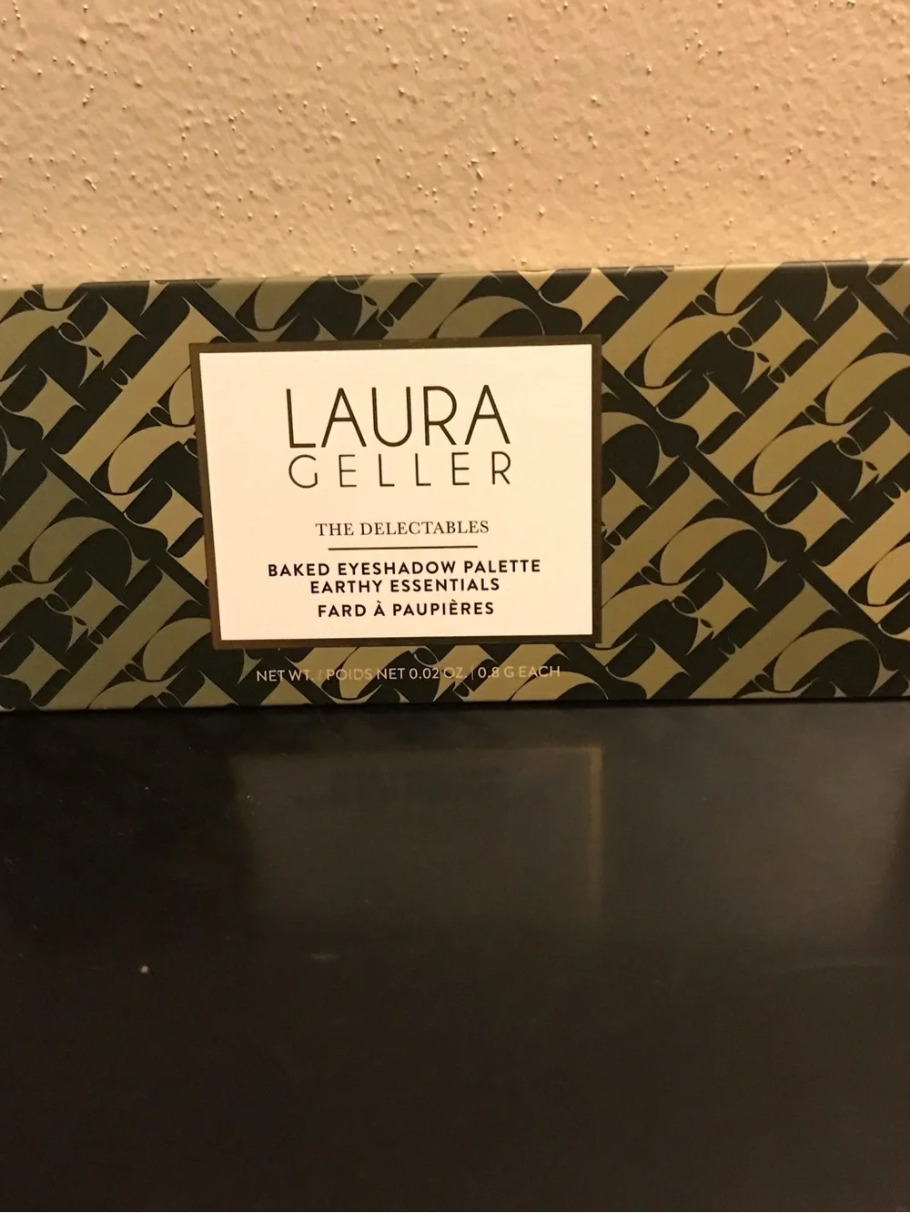Laura Geller baked eyeshadow palette earthy essentials.